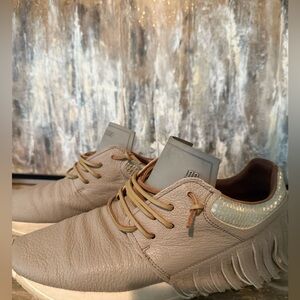 Esseutesse Beige Leather Sneakers with Fringe Detail